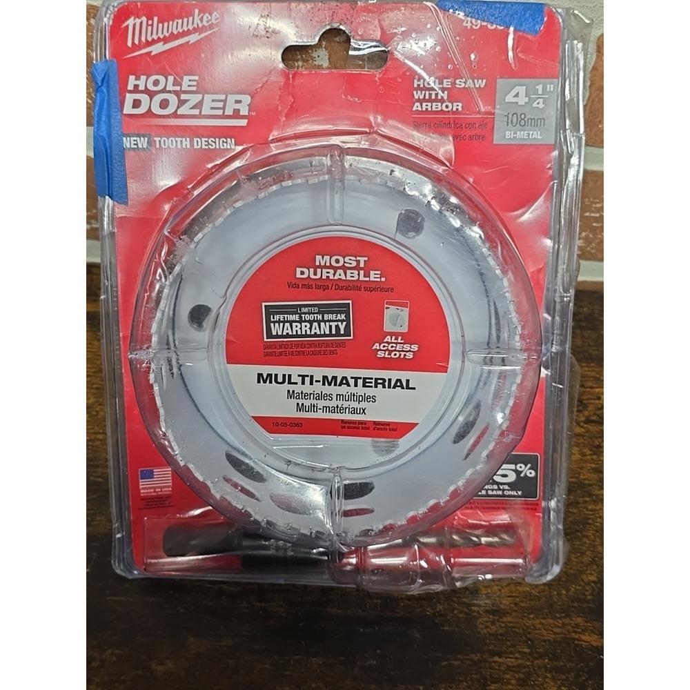 Milwaukee 4-1/2 Hole Dozer With Arbor 49-56-9689